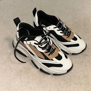 Steve Madden sneakers